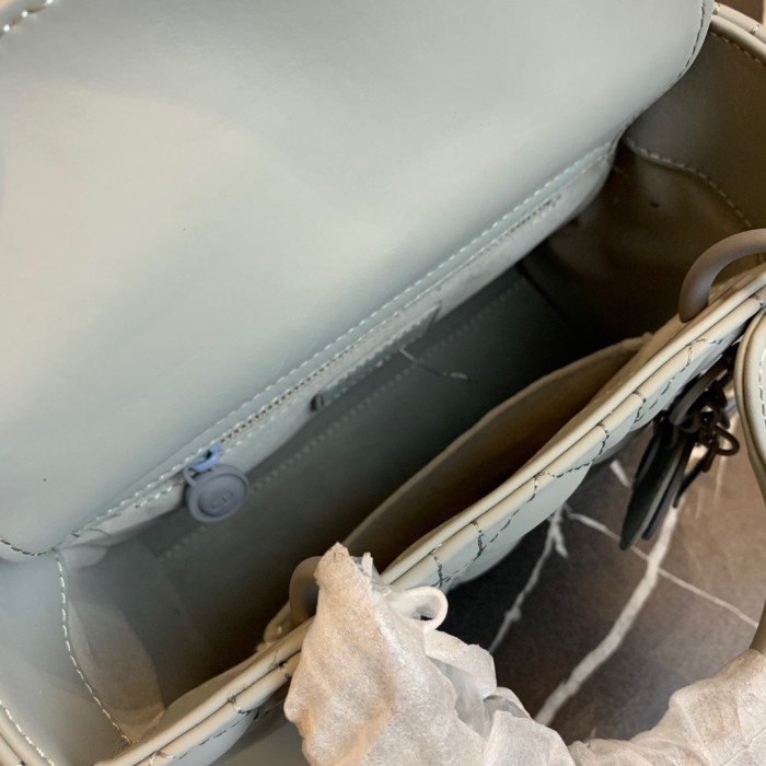 Lady Dior 戴妃 20x17x9CM 