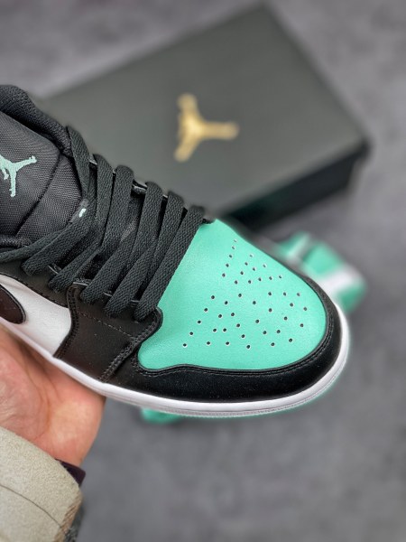 Jordan 1 Low Emerald Toe