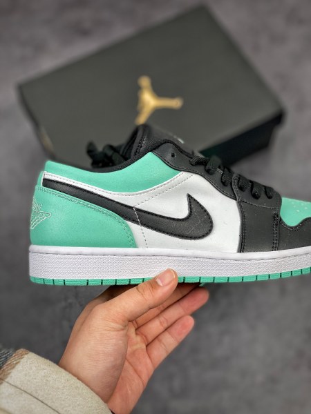 Jordan 1 Low Emerald Toe