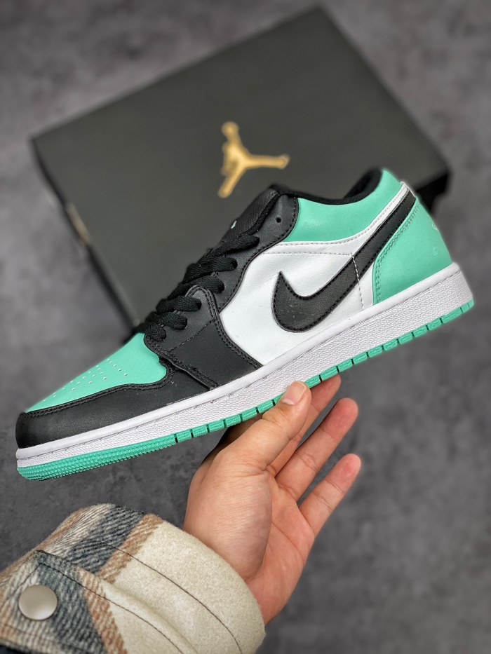 Jordan 1 Low Emerald Toe