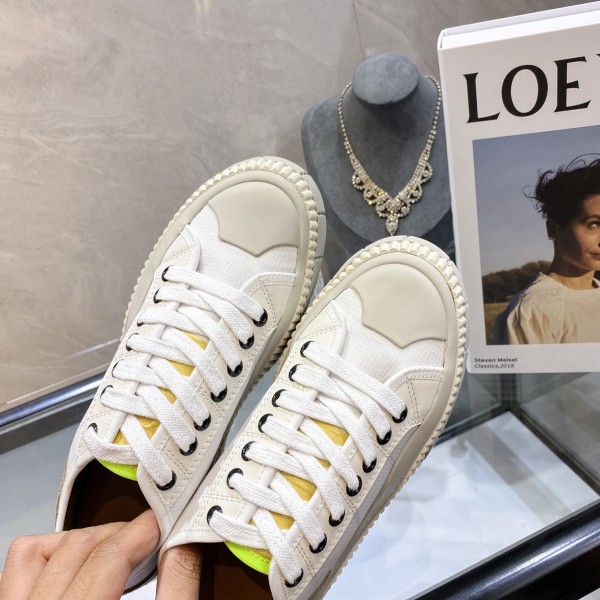 Chloé Women's Clint 'Soft White'