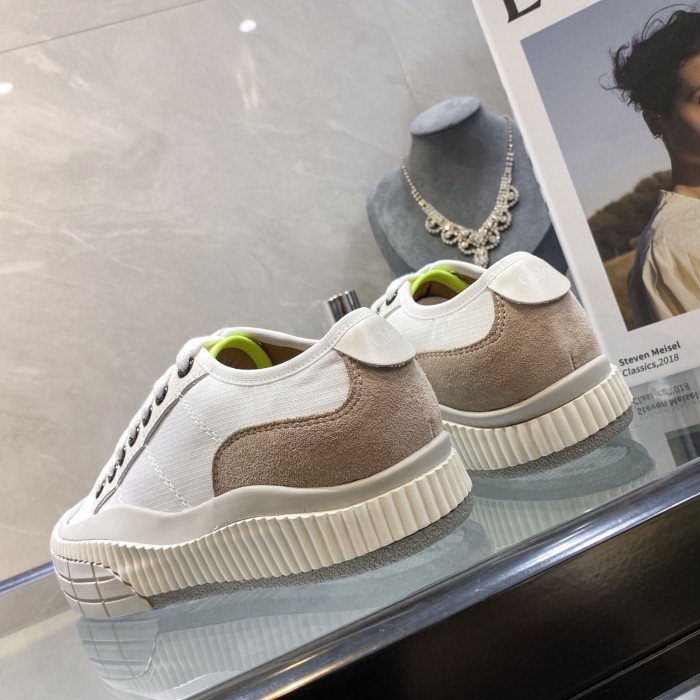 Chloé Women's Clint 'Soft White'