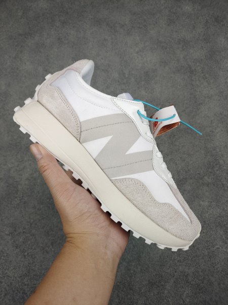 New Balance 327 White Moonbeam (W)