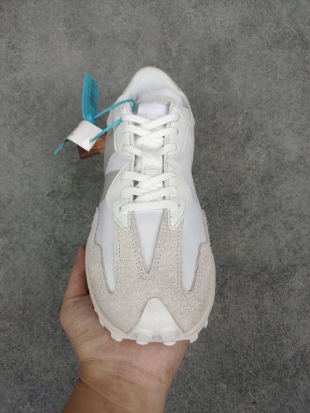 New Balance 327 White Moonbeam (W)