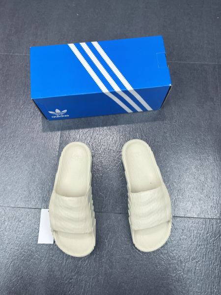 adidas Adilette 22 Slides Grey