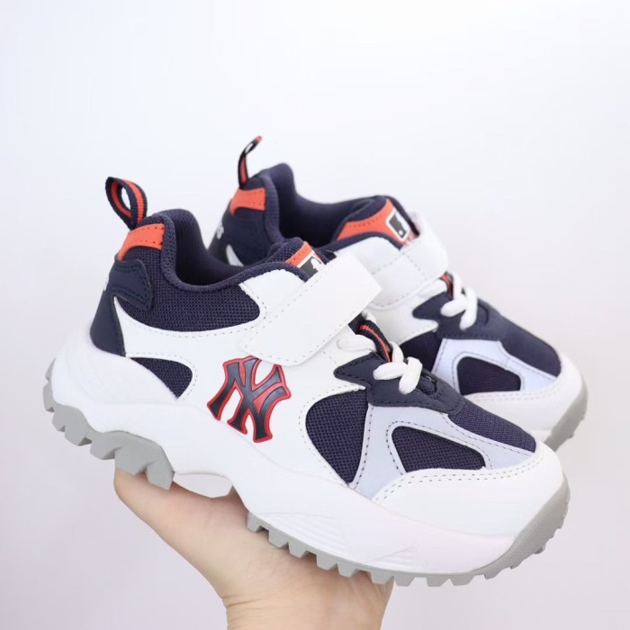 Kids MLB shoes 1