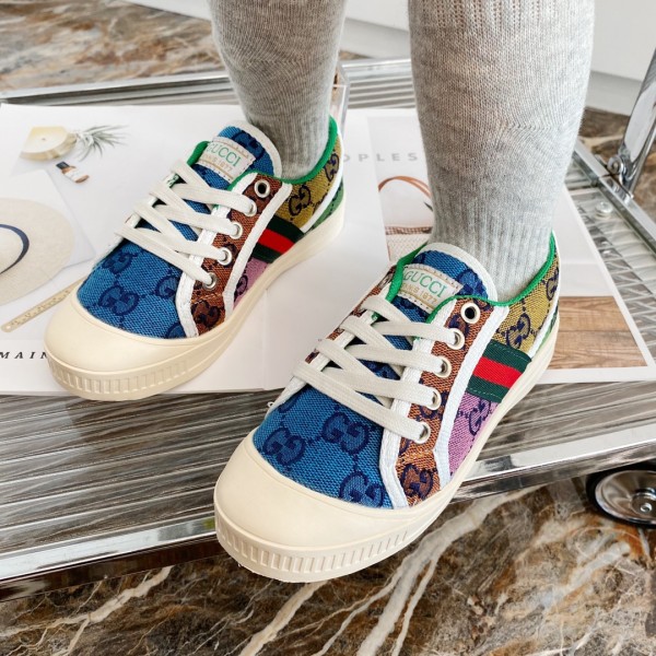 Kids Gucci shoes 1