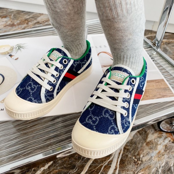 Kids Gucci shoes 1