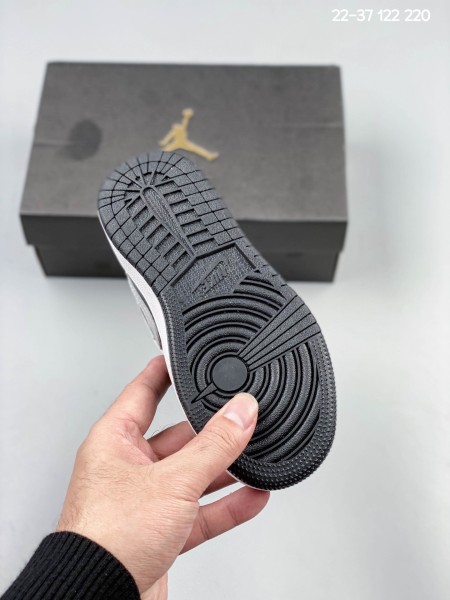 Kids jordan 1 high shoes 2