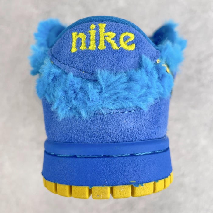 Kids NK dunk shoes 6