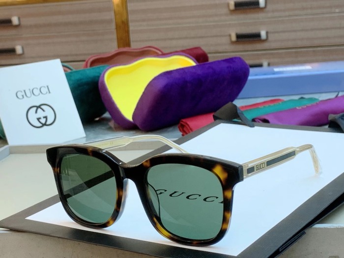 Sunglasses GUCCI GG0562S size:53口21-150