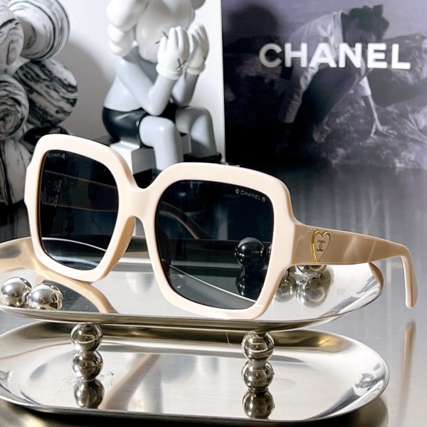 Sunglasses CHANEL 5479  size 56口18-140