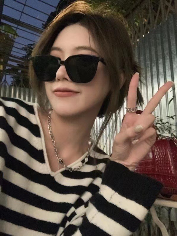 Sunglasses GENTLE MONSTER Lilit 01（BR）size:68口17-149