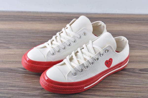 Converse Chuck Taylor All-Star 70 Ox Comme des Garcons PLAY Egret Red Midsole
