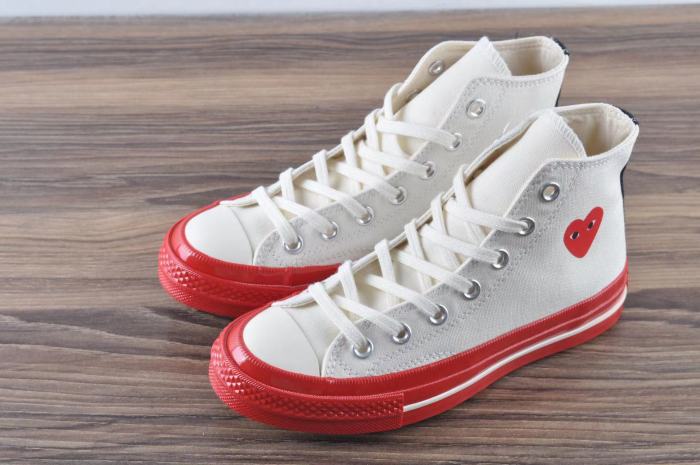 Converse Chuck Taylor All-Star 70 Hi Comme des Garcons PLAY Egret Red Midsole