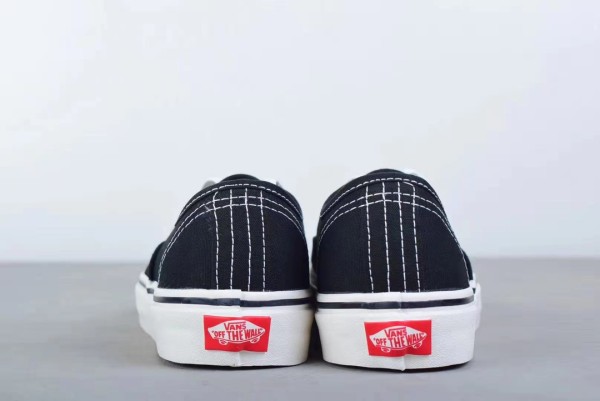 Vans Authentic