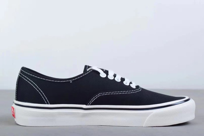 Vans Authentic