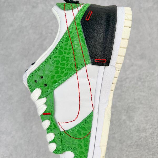 Nike Dunk Low Disrupt 2 Just Do It Snakeskin Green (W)