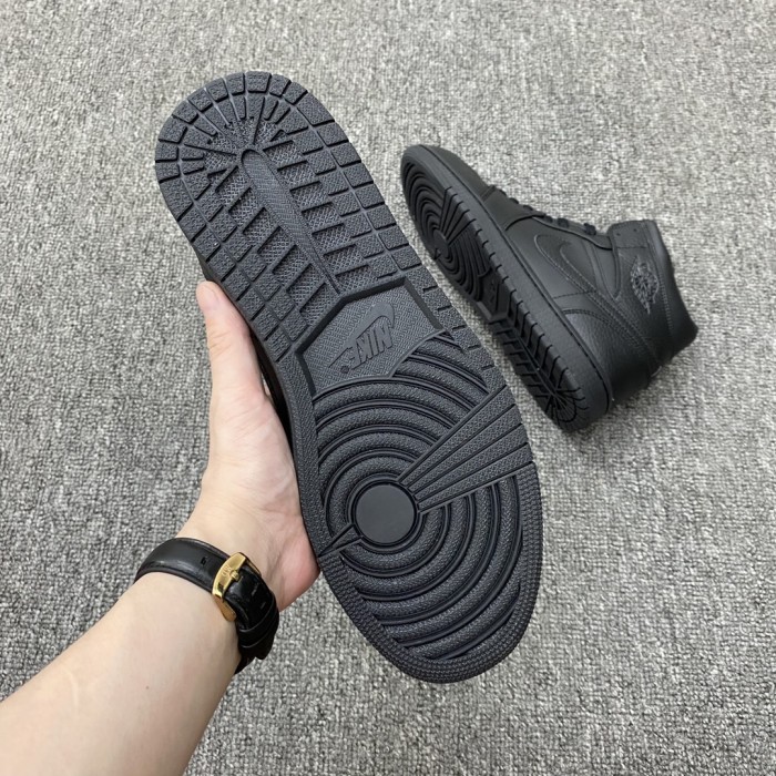 Jordan 1 Mid Triple Black