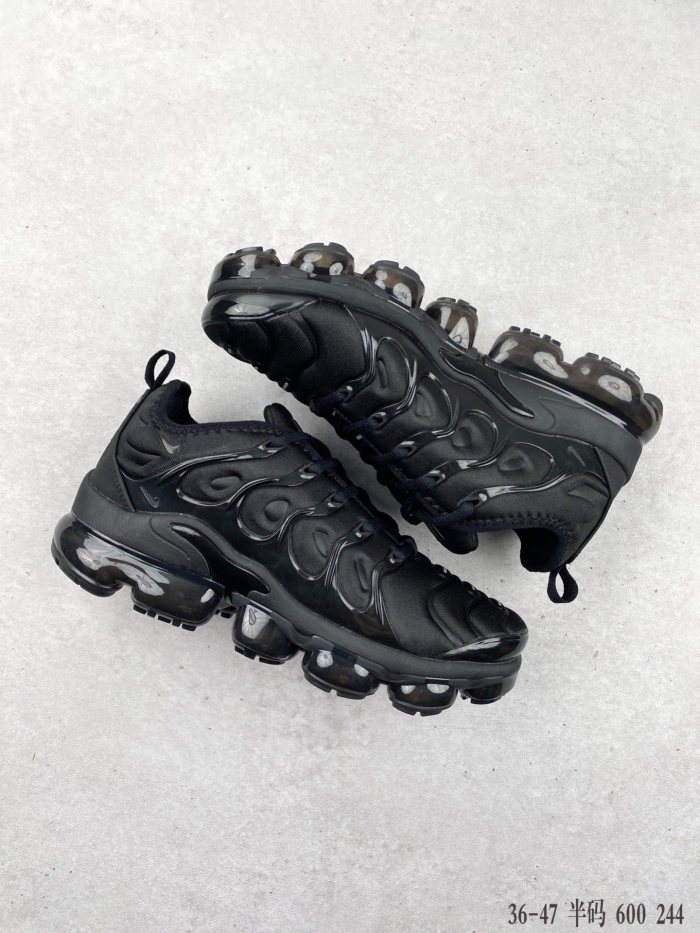 Nike Air VaporMax Plus Triple Black