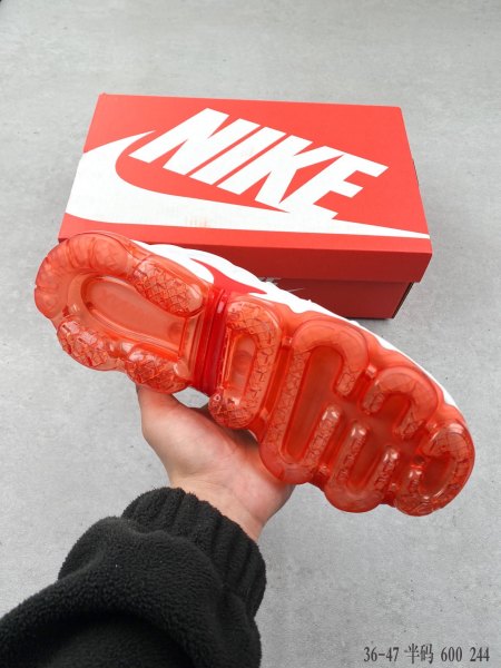 Nike Air VaporMax Plus Whtie Red
