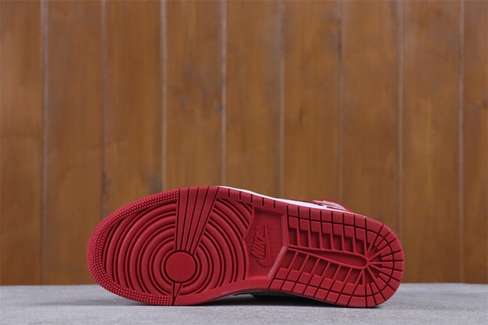 Jordan 1 Retro High OG Varsity Red (W)