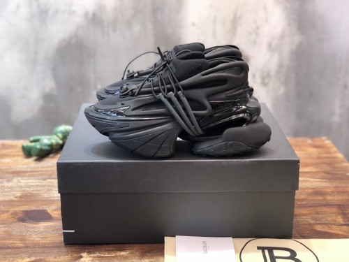 Balmain Unicorn Low-Top Black