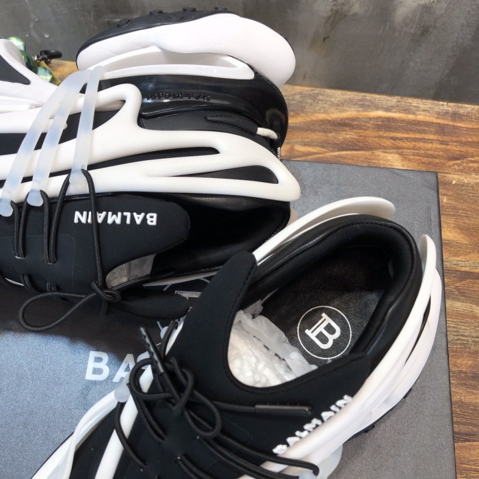 Balmain Unicorn Low-Top Black White