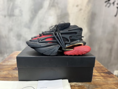 BALMAIN Unicorn Low 'Black Red'