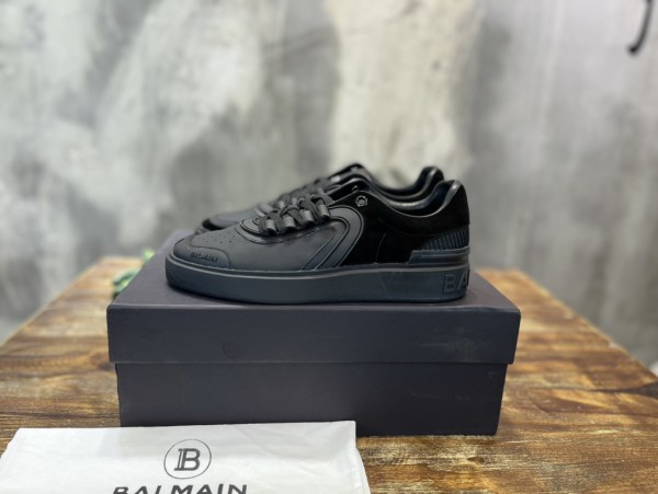 BALMAIN Stylish Skateboarding Shoes Men's Black