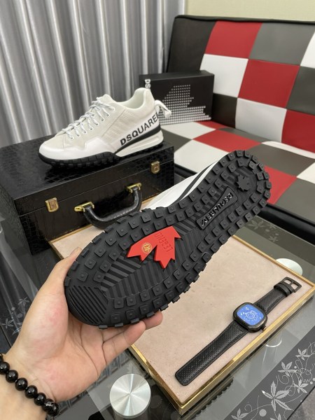 DSQUARED2 sneaker 35