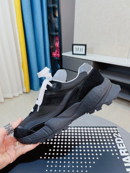 DSQUARED 2 Leather Low top Casual Shoes Men's Black