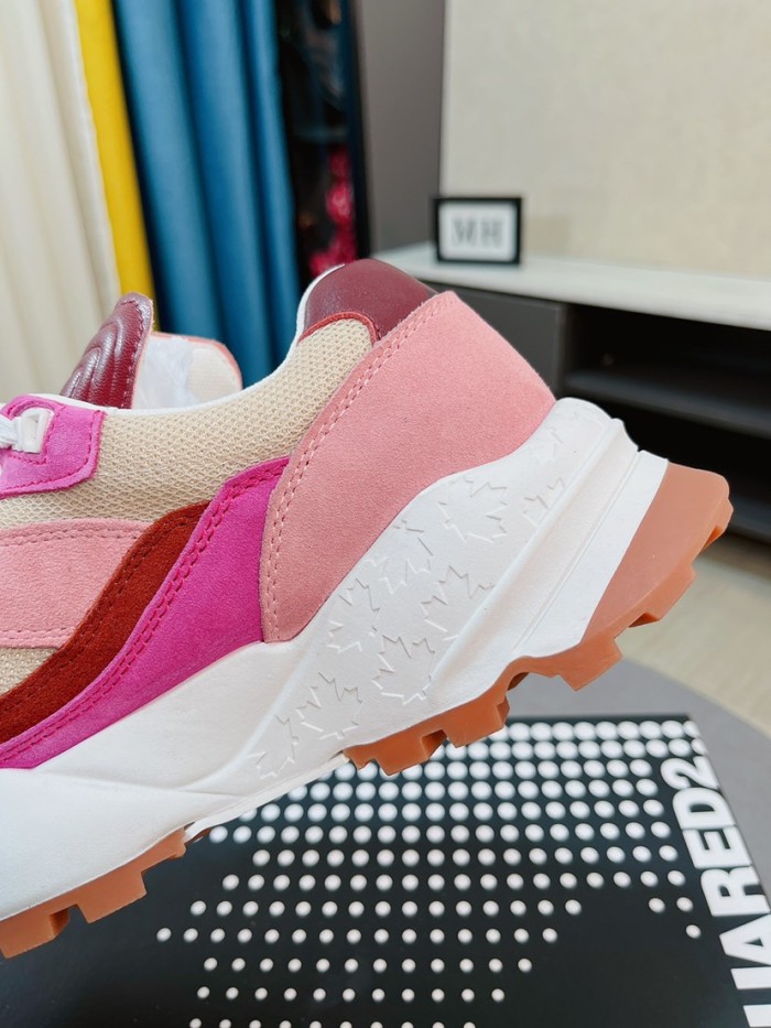 DSQUARED 2 Casual Shoes Women's Low top Pink