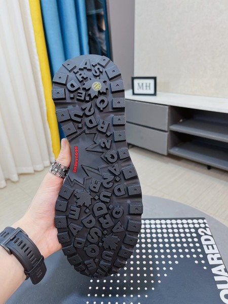 DSQUARED 2 Leather Low top Casual Shoes Men's Black