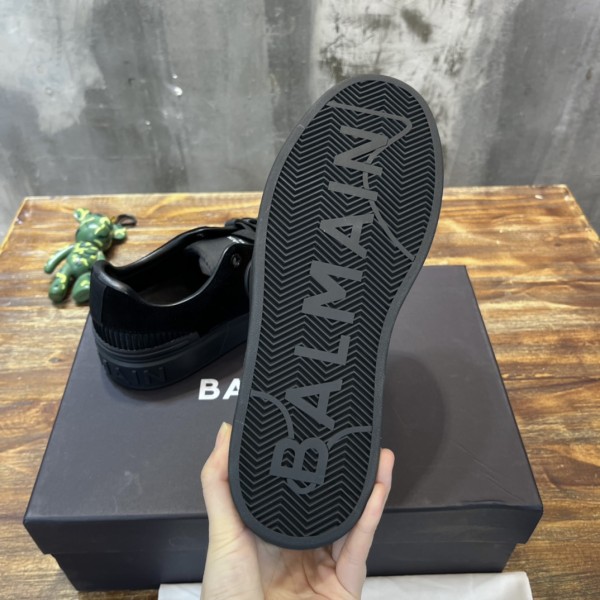 BALMAIN Stylish Skateboarding Shoes Men's Black