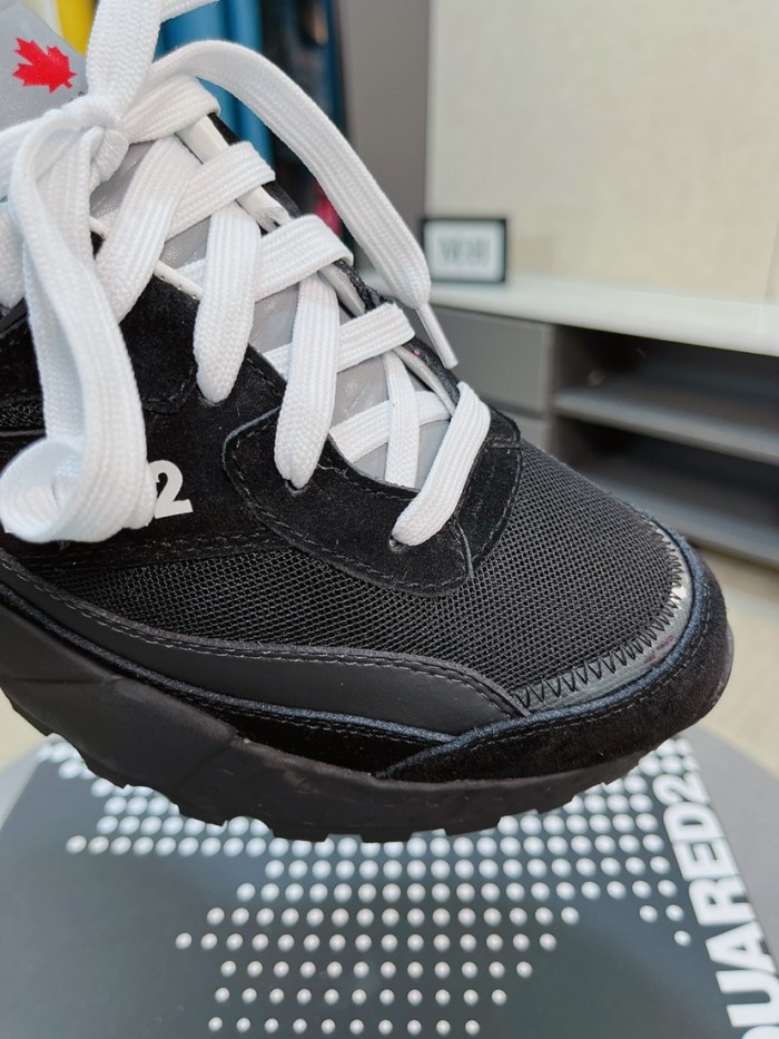 DSQUARED 2 Leather Low top Casual Shoes Men's Black