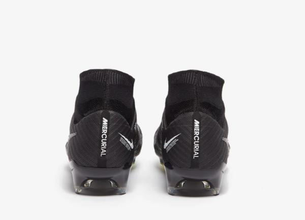 NK football shoes 11