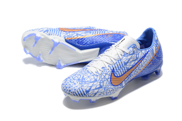 NK football shoes 2