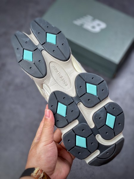 New Balance 9060 Sea Salt