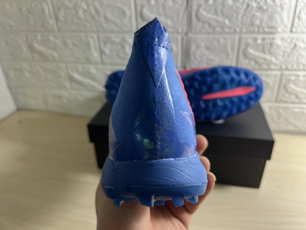 AD football shoes 24