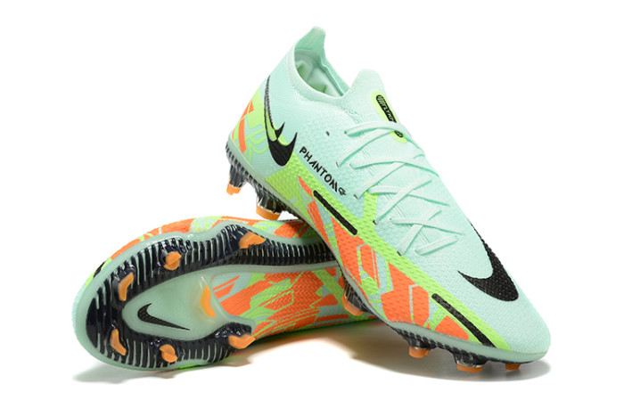 NK football shoes 40