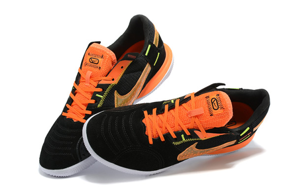 NK football shoes 38