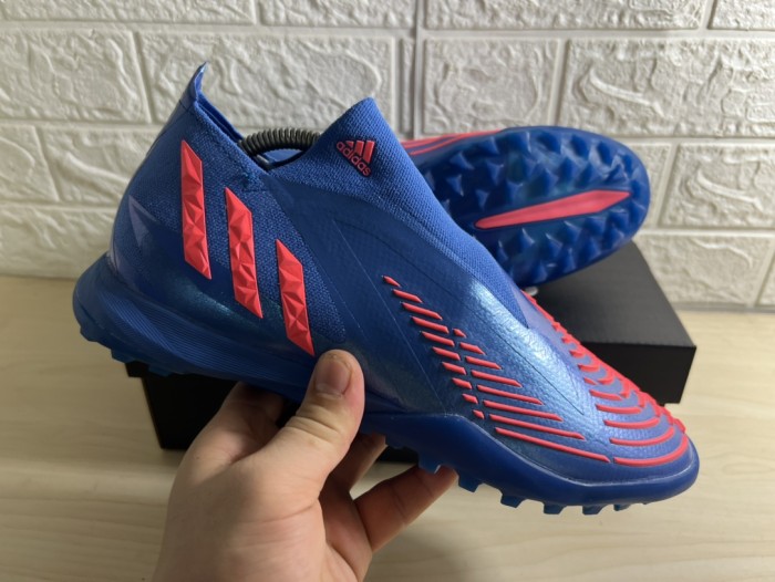 AD football shoes 24