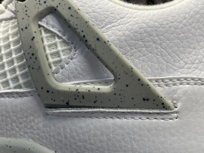 Jordan 4 Retro Midnight Navy