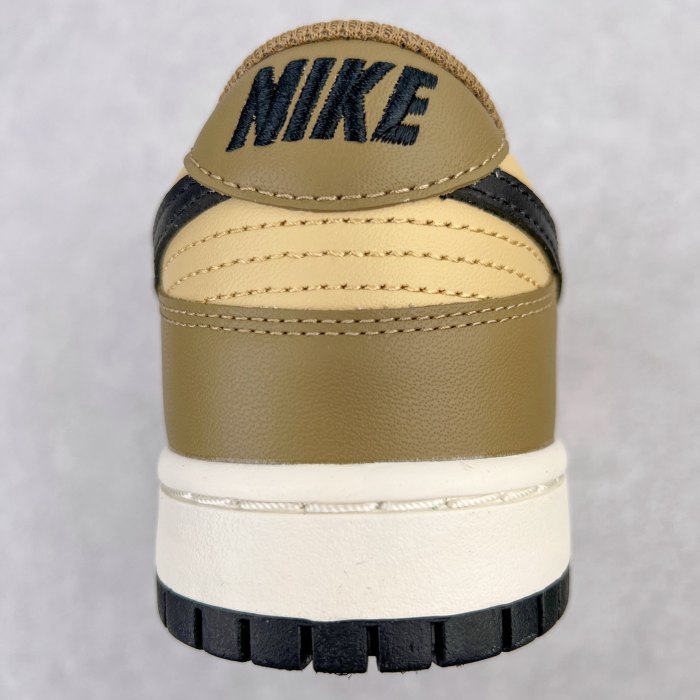 Nike Dunk Low Dark Driftwood (W)