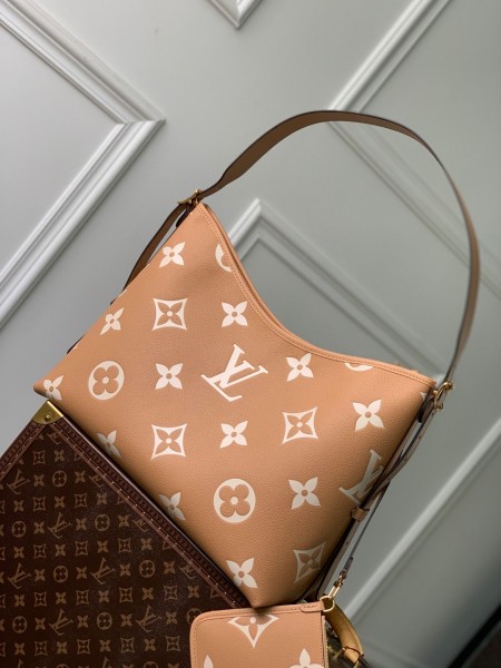 Handbag Louis Vuitton M46289 size 39x30x15cm