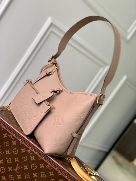 Handbag Louis Vuitton M46293 size 29cmx 24cmx 12cm