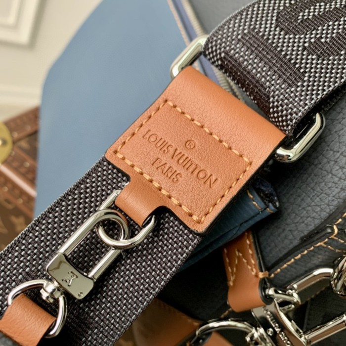 Handbag Louis Vuitton M21544 size 25cmx 18.5cmx 7cm