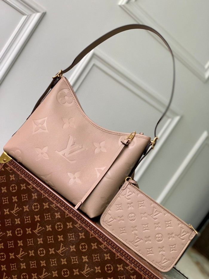 Handbag Louis Vuitton M46293 size 29cmx 24cmx 12cm