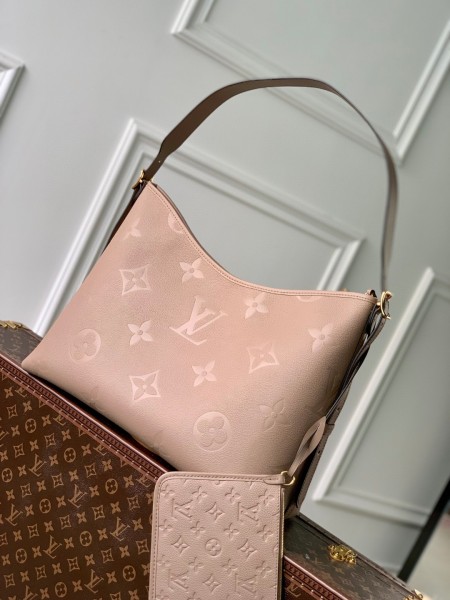 Handbag Louis Vuitton M46289 size 39x30x15cm